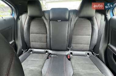Хэтчбек Mercedes-Benz A-Class 2015 в 