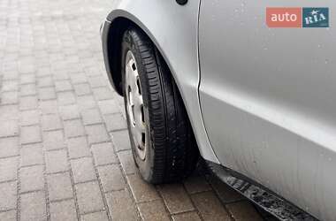 Хетчбек Mercedes-Benz A-Class 2003 в 