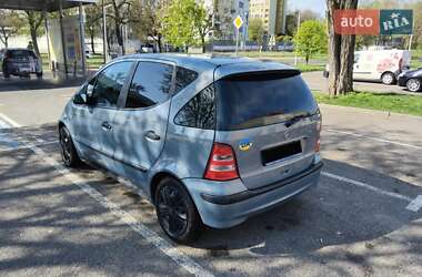 Хэтчбек Mercedes-Benz A-Class 2002 в 