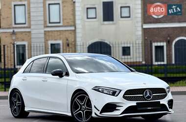 Хетчбек Mercedes-Benz A-Class 2018 в 