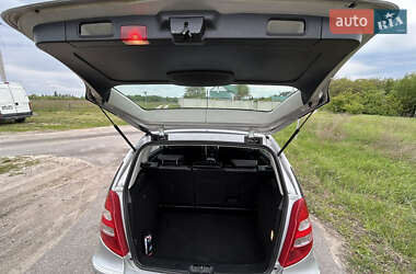 Хэтчбек Mercedes-Benz A-Class 2005 в 