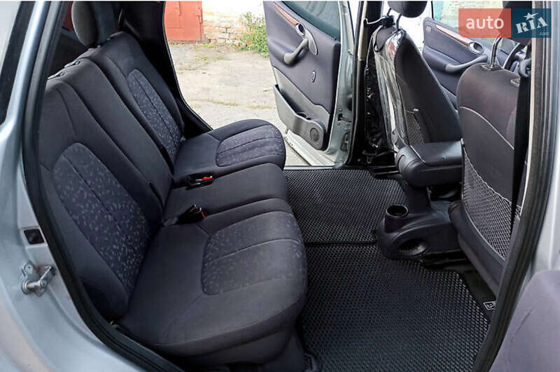 Хэтчбек Mercedes-Benz A-Class 2003 в Узине
