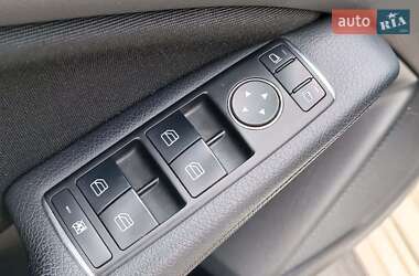 Хетчбек Mercedes-Benz A-Class 2013 в 