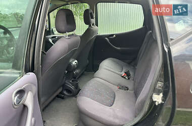 Хэтчбек Mercedes-Benz A-Class 2003 в 