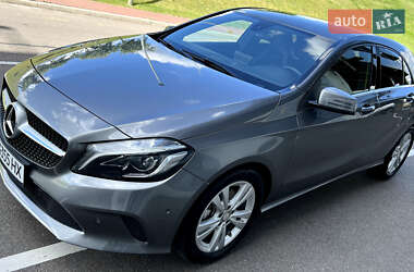 Хетчбек Mercedes-Benz A-Class 2017 в 