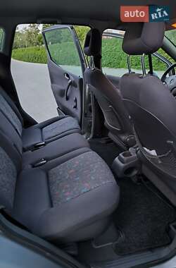 Хетчбек Mercedes-Benz A-Class 1999 в 