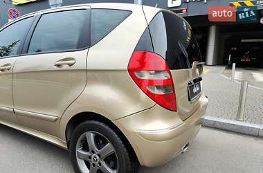 Хэтчбек Mercedes-Benz A-Class 2007 в 