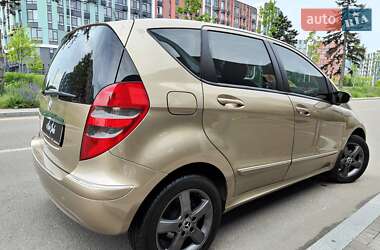 Хэтчбек Mercedes-Benz A-Class 2007 в 