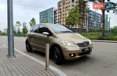 Хэтчбек Mercedes-Benz A-Class 2007 в 