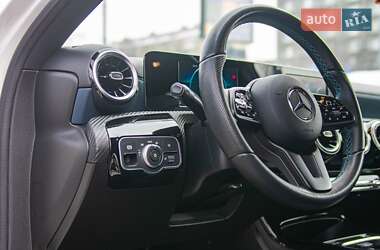 Седан Mercedes-Benz A-Class 2019 в 