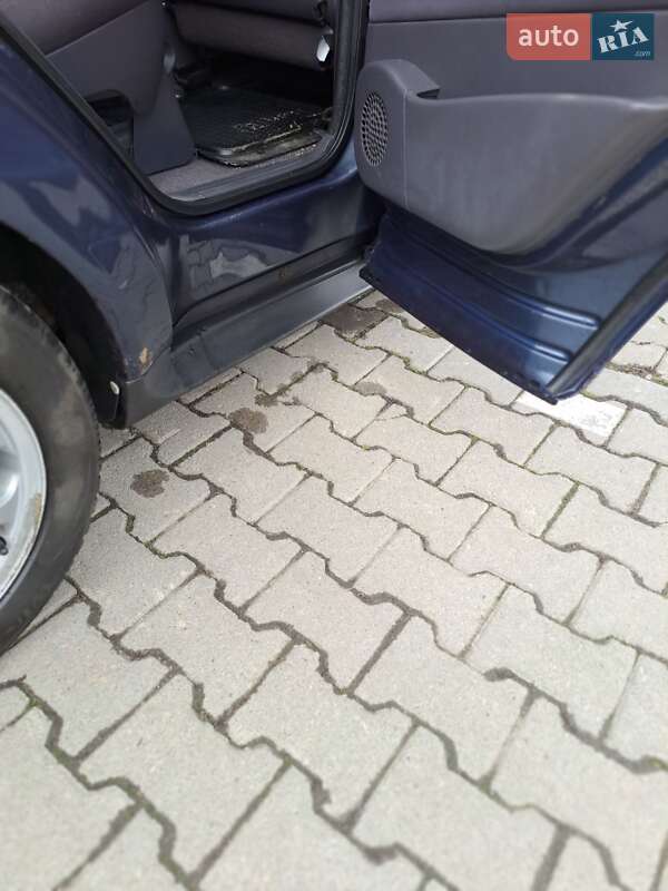 Хэтчбек Mercedes-Benz A-Class 2001 в Черновцах фото 7 Хэтчбек Mercedes-Benz A-Class 2001 в Черновцах