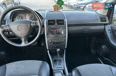 Хэтчбек Mercedes-Benz A-Class 2006 в 