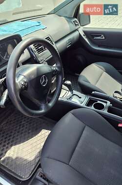 Хэтчбек Mercedes-Benz A-Class 2010 в 