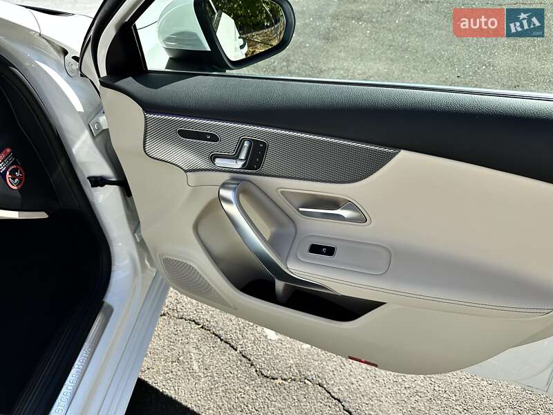 Седан Mercedes-Benz A-Class 2022 в Одессе