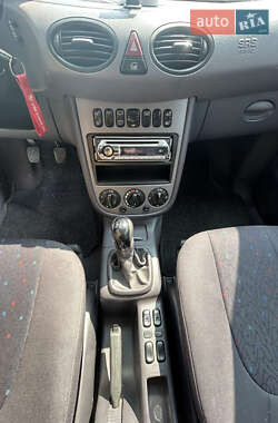Хэтчбек Mercedes-Benz A-Class 2003 в 