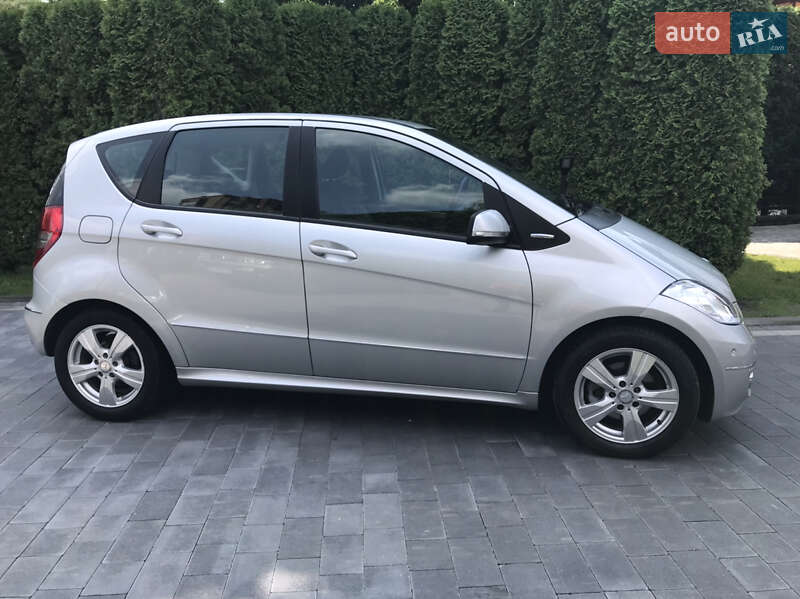 Хэтчбек Mercedes-Benz A-Class 2010 в Луцке