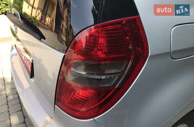Хетчбек Mercedes-Benz A-Class 2010 в 