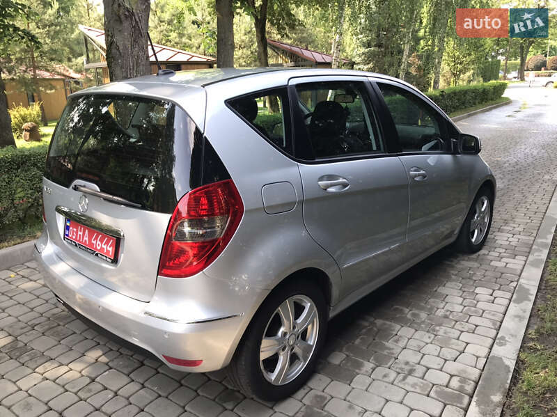 Хэтчбек Mercedes-Benz A-Class 2010 в Луцке