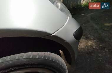 Хетчбек Mercedes-Benz A-Class 2004 в 