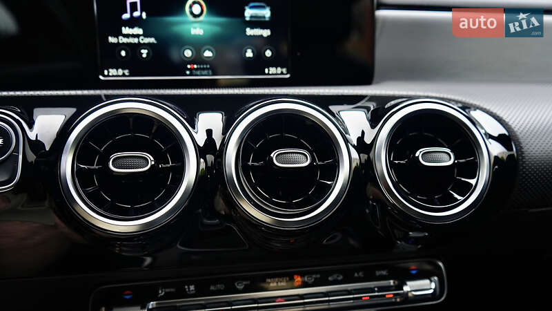 Седан Mercedes-Benz A-Class 2019 в Львове