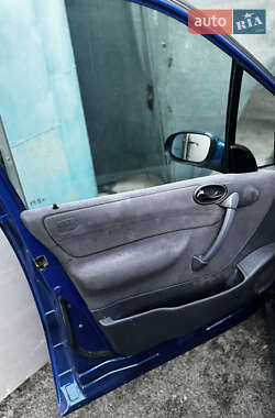 Хэтчбек Mercedes-Benz A-Class 1999 в 