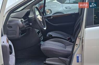Хэтчбек Mercedes-Benz A-Class 2001 в 
