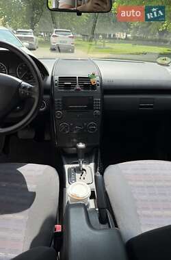 Хэтчбек Mercedes-Benz A-Class 2005 в 