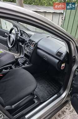 Хэтчбек Mercedes-Benz A-Class 2004 в 