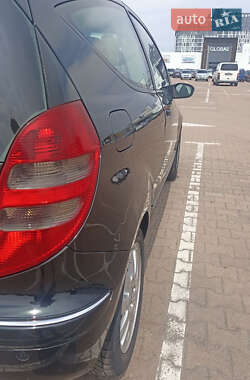 Хэтчбек Mercedes-Benz A-Class 2005 в 
