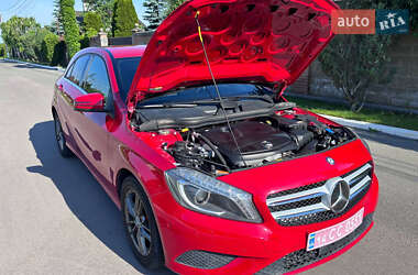 Хэтчбек Mercedes-Benz A-Class 2014 в 