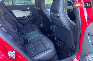 Хэтчбек Mercedes-Benz A-Class 2014 в 