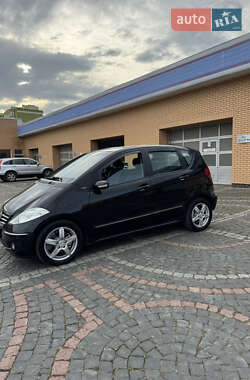 Хетчбек Mercedes-Benz A-Class 2006 в 