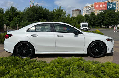 Седан Mercedes-Benz A-Class 2019 в 