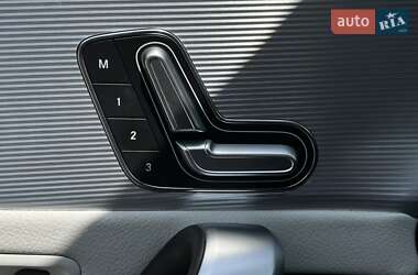 Седан Mercedes-Benz A-Class 2019 в 