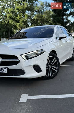 Хэтчбек Mercedes-Benz A-Class 2020 в 