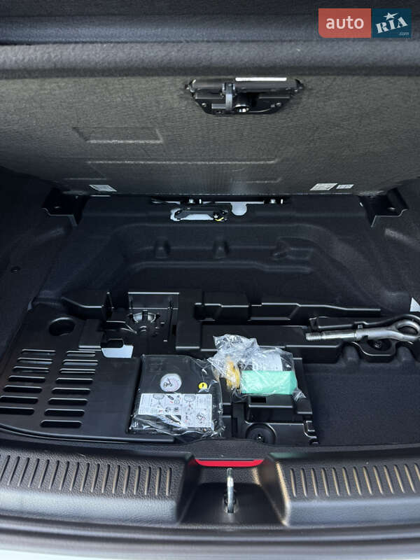 Хетчбек Mercedes-Benz A-Class 2020 в Києві фото 18 Хетчбек Mercedes-Benz A-Class 2020 в Києві