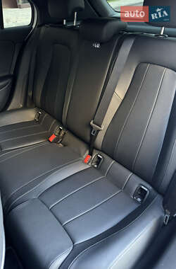 Хэтчбек Mercedes-Benz A-Class 2020 в 
