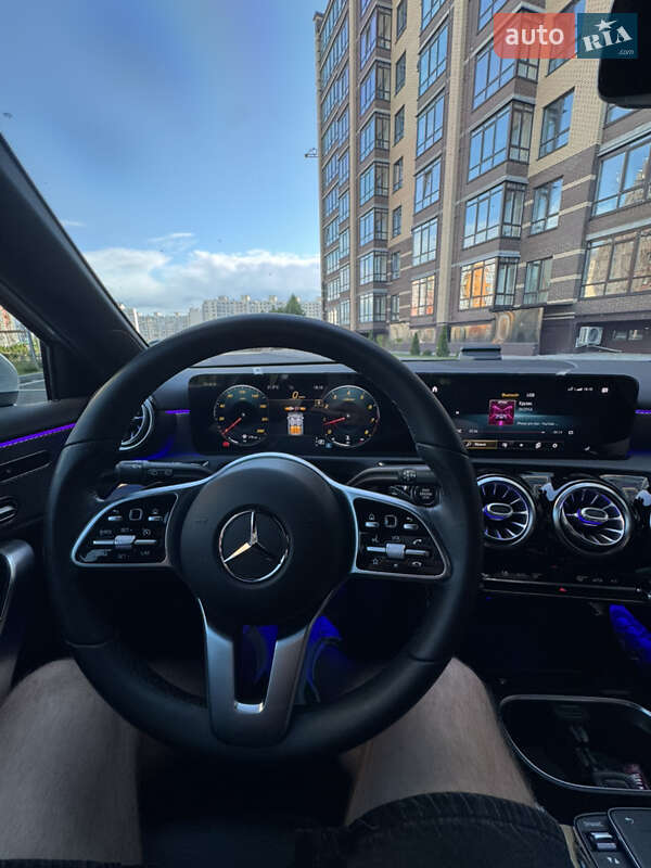 Хетчбек Mercedes-Benz A-Class 2020 в Києві фото 31 Хетчбек Mercedes-Benz A-Class 2020 в Києві