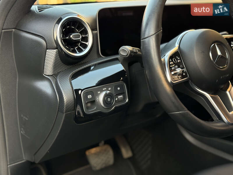 Хетчбек Mercedes-Benz A-Class 2019 в Хмельницькому
