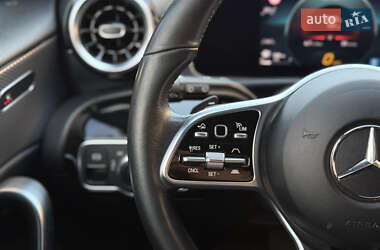 Хэтчбек Mercedes-Benz A-Class 2019 в 