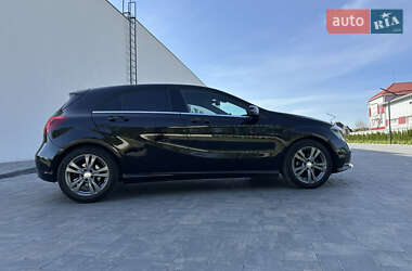 Хетчбек Mercedes-Benz A-Class 2016 в 
