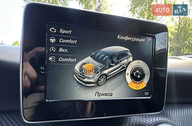 Хетчбек Mercedes-Benz A-Class 2016 в 