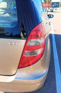 Хэтчбек Mercedes-Benz A-Class 2004 в 