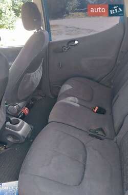 Хэтчбек Mercedes-Benz A-Class 1998 в 