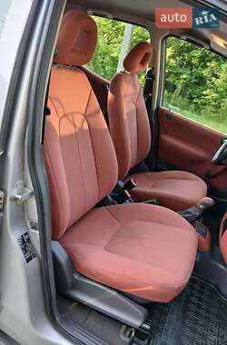 Хэтчбек Mercedes-Benz A-Class 2000 в 