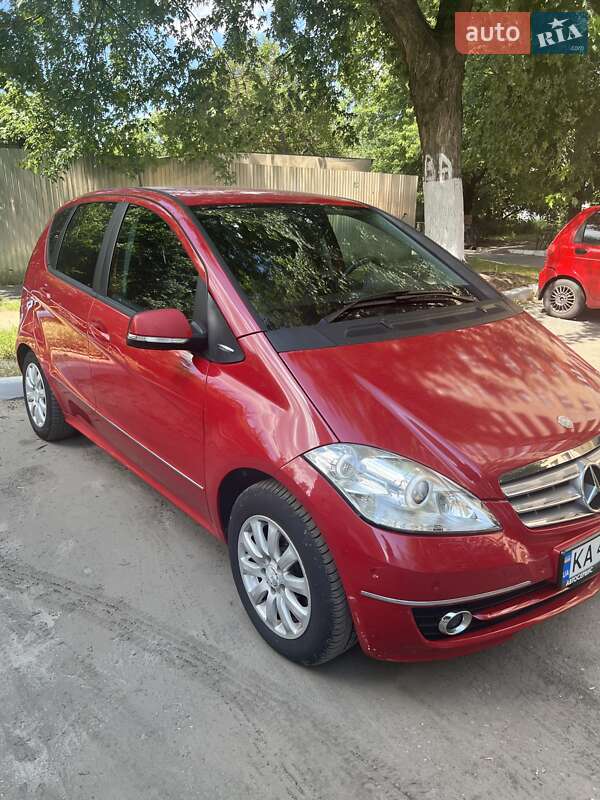Mercedes-Benz A-Class 2011 Mercedes-Benz A-Class 2011
