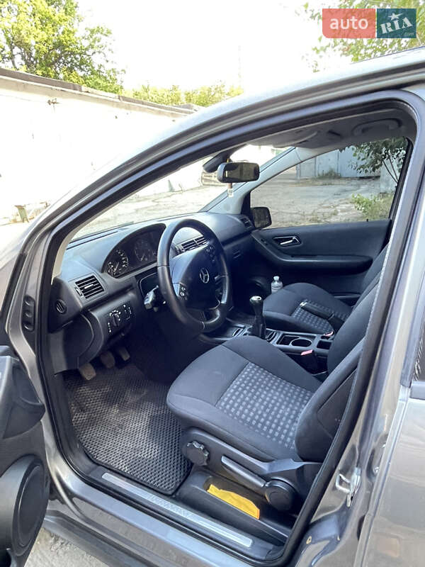 Хэтчбек Mercedes-Benz A-Class 2010 в Киеве