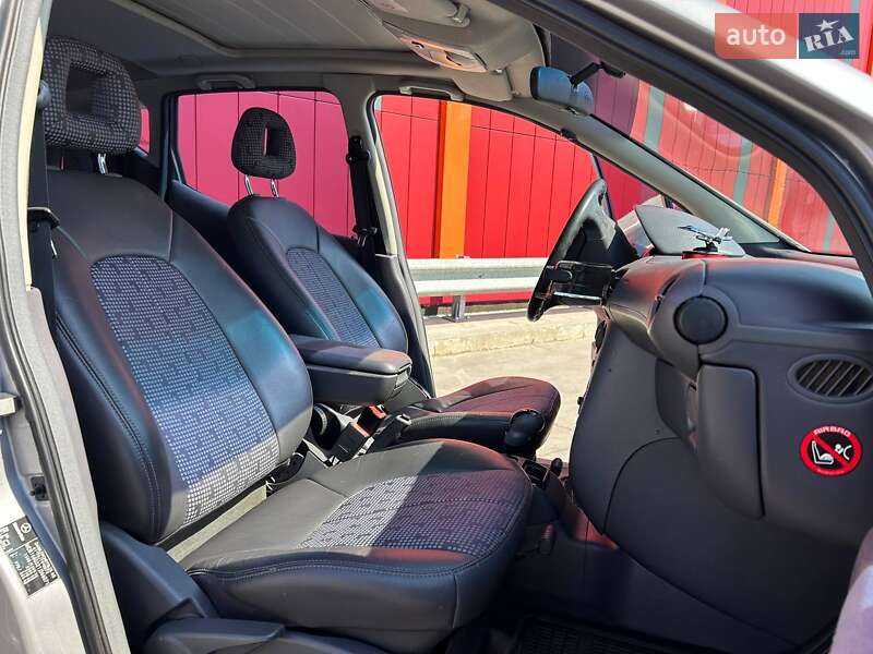 Хэтчбек Mercedes-Benz A-Class 2000 в Киеве
