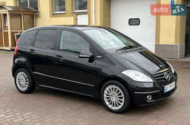 Хэтчбек Mercedes-Benz A-Class 2010 в 