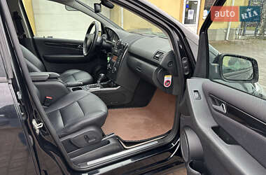 Хэтчбек Mercedes-Benz A-Class 2010 в 